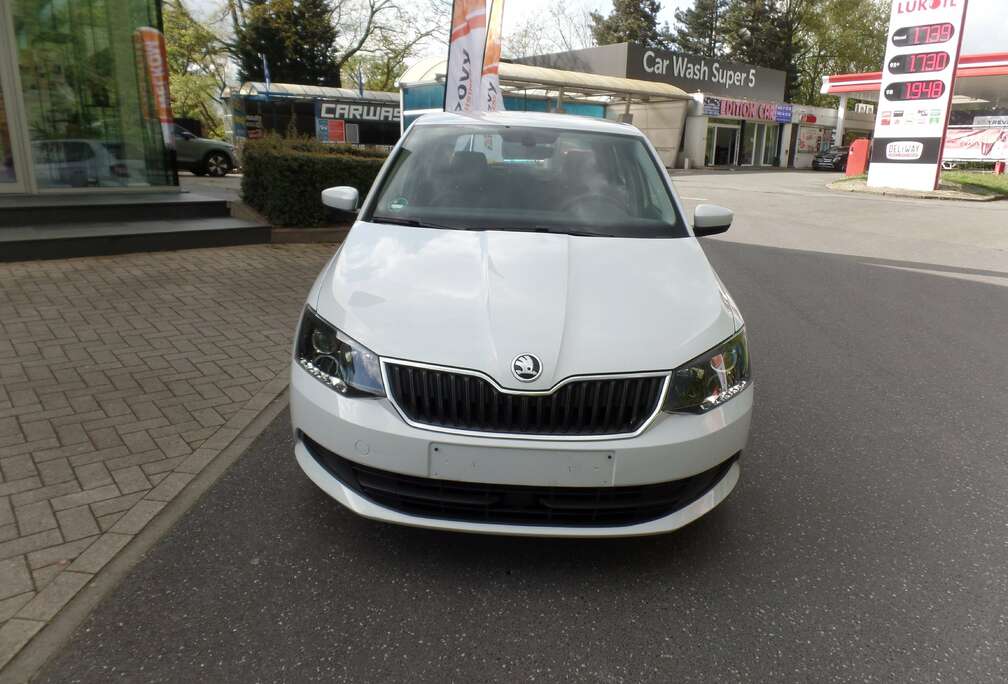 Skoda 1.0i Ambition