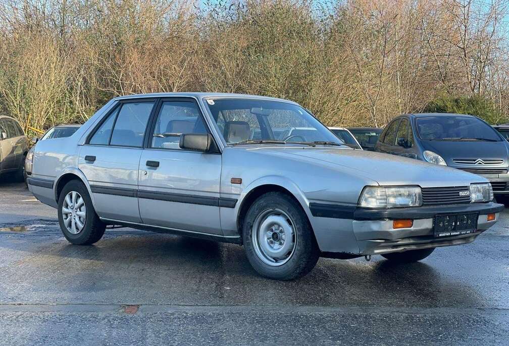 Mazda Automatique carburateur