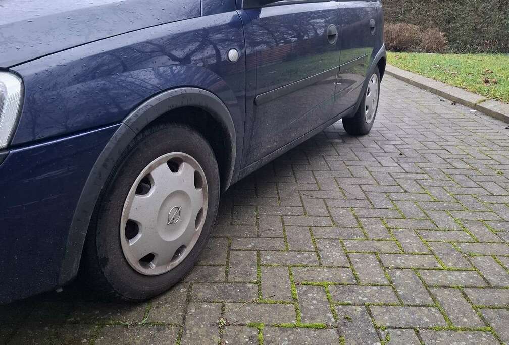 Opel 1.2i XE 16v Fun (Fleet)