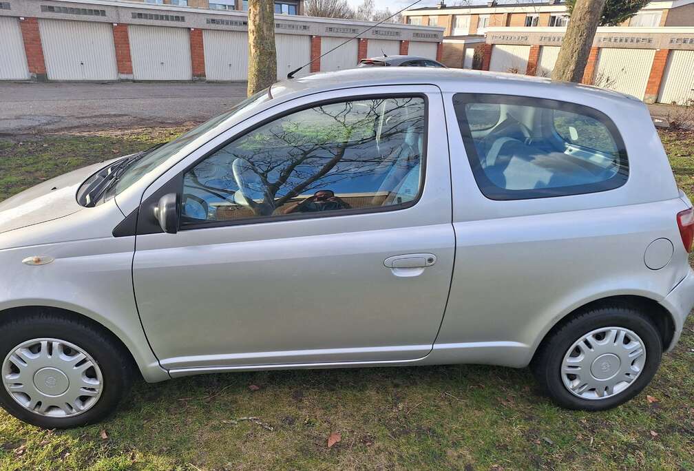 Toyota 1.0i 16v Linea Natura