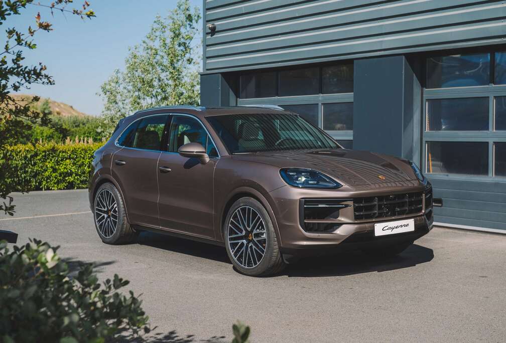 Porsche S  PTS 14-way Bose 360 ACC LuchtV Pano