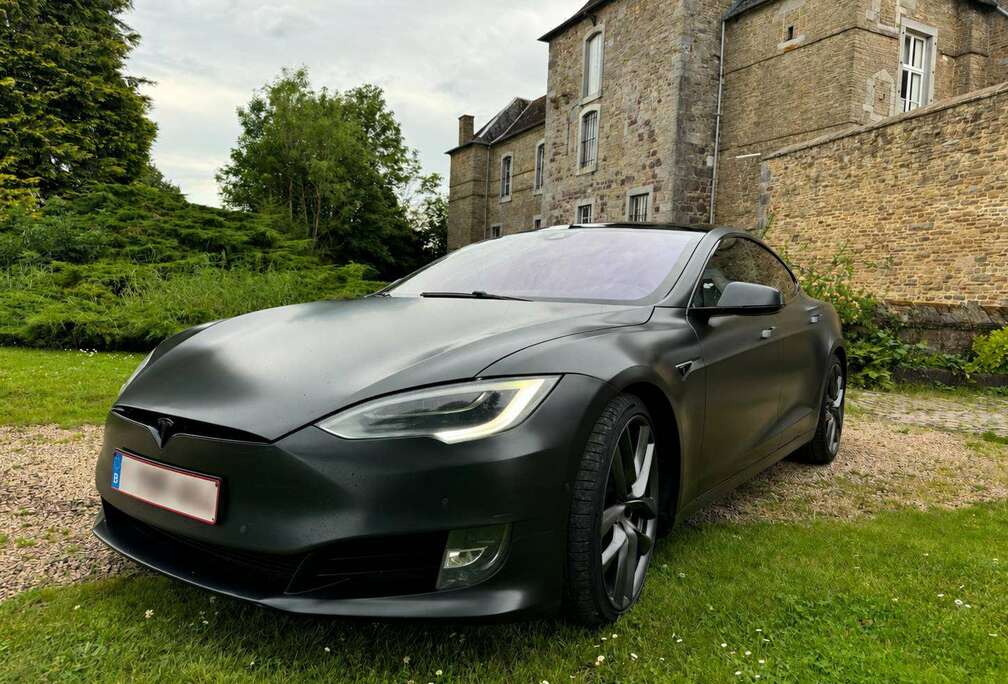 Tesla Model S 90 kWh Performance Dual Motor