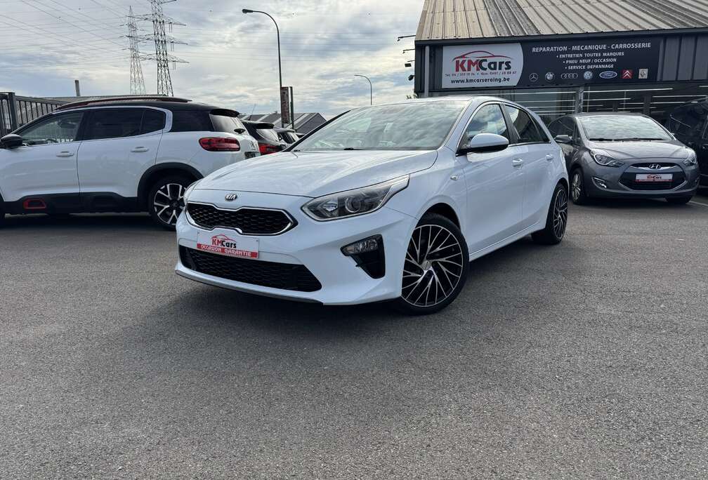 Kia CeeD 1.6 CRDi/1\'ier MAIN/AIRCO/NAVIGATION/CAMERA