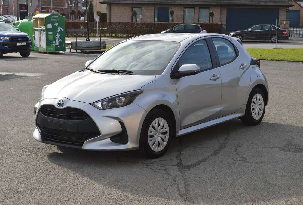 Toyota 1,5 Hybride GPS CAMERA AIRCO