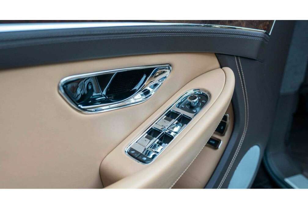 Bentley 6.0 BiTurbo W12 4WD - New Model