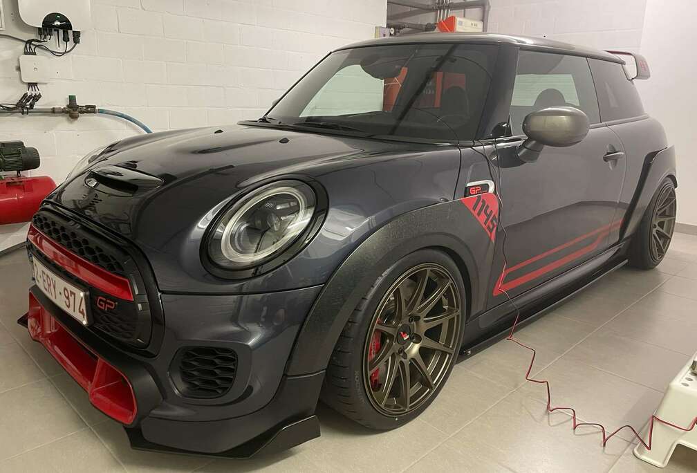 MINI gp unique a voir