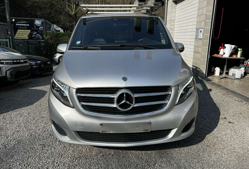 Mercedes-Benz 220D FOURGON DOUBLE CABINE UTILITAIRE