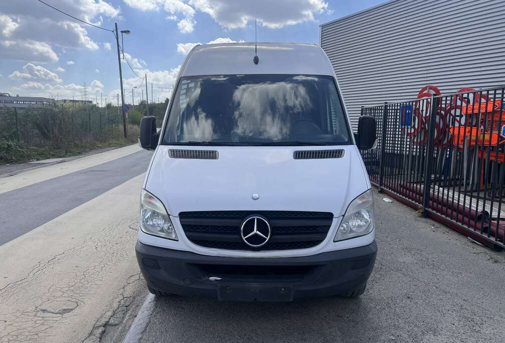 Mercedes-Benz FGN 313CDI 32S 3.5t