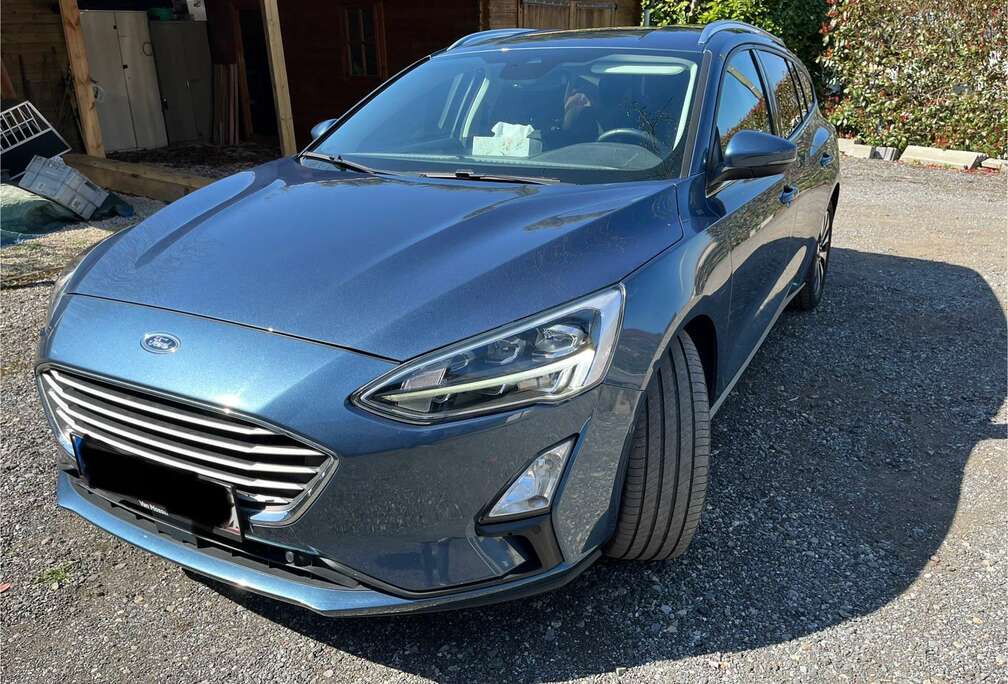 Ford 1.0 EcoBoost Titanium Business