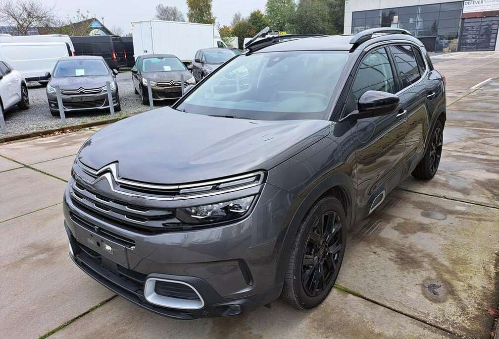 Citroen 1.5 BLUEHDI 130 S&S MAN6 SHINE