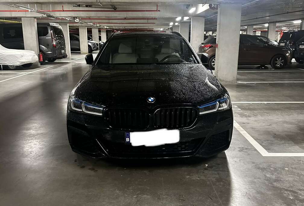 BMW Touring 520D LASER/ HARMAN KARDON / PANO