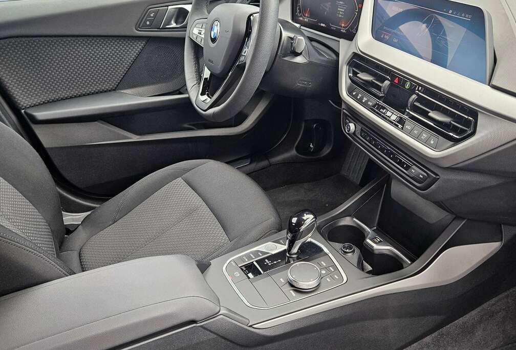 BMW 116iA