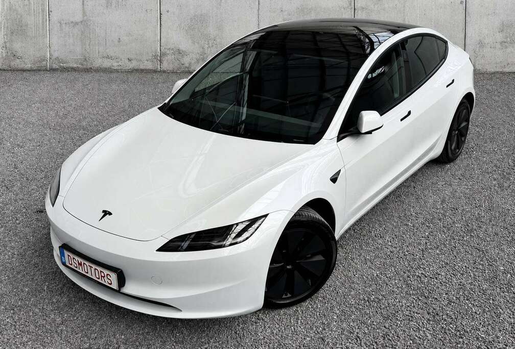 Tesla RWD | Premium versie | LFP Batterij | 4 nieuwe Pirelli banden!