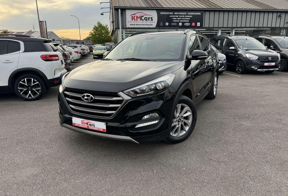 Hyundai Tucson 1.7 CRDi /TOIT PANORAMIQUE/AIRCO/JANTES/NAV