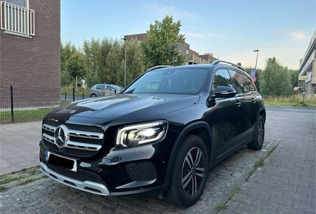 Mercedes-Benz d 8G-DCT