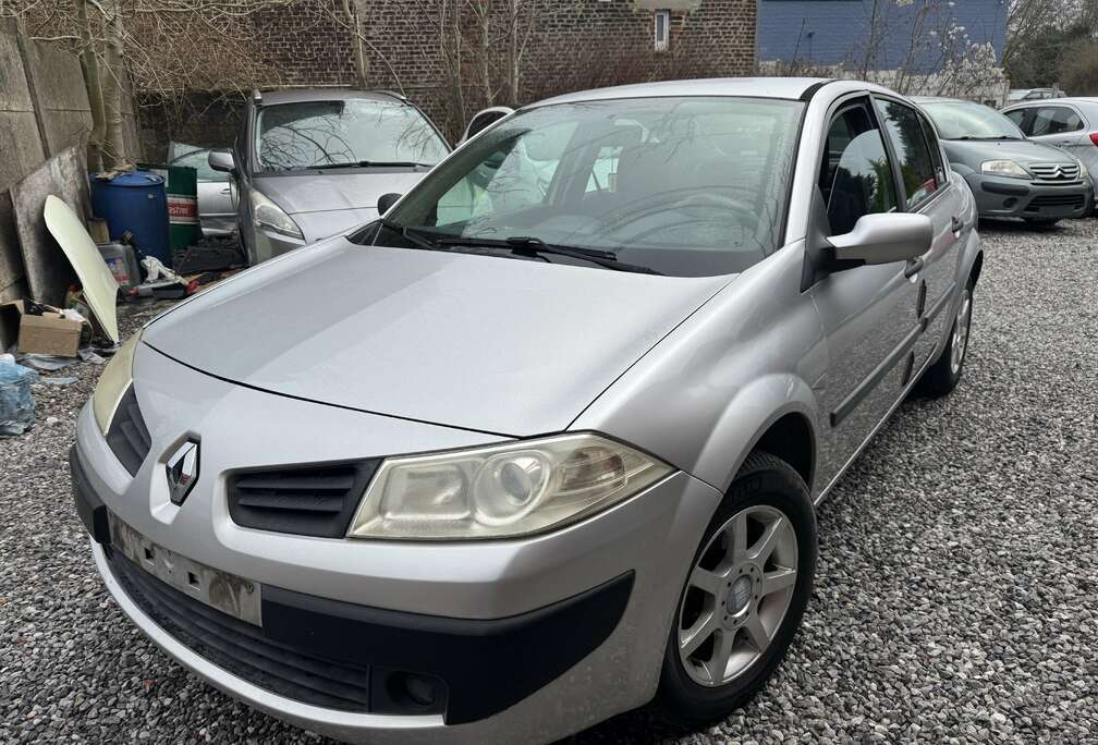 Renault 1.4i Authentique - Prête à Immatriculer - Car Pass