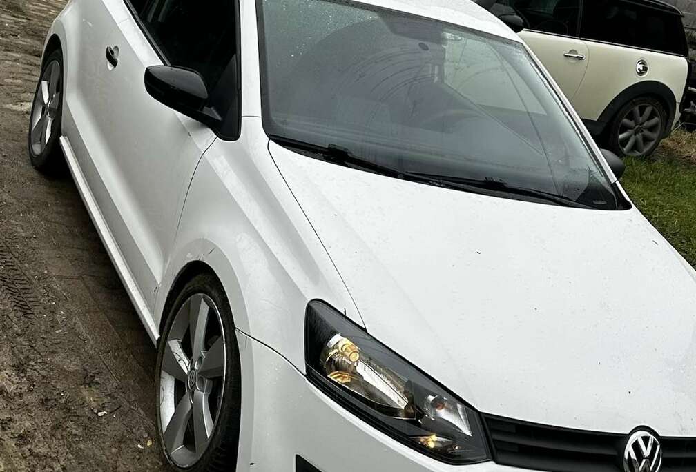 Volkswagen 1.6 CR TDi Highline DPF