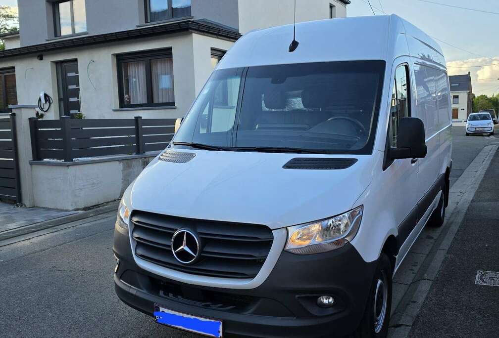 Mercedes-Benz 315 2.0 CDI L2H2 FWD 9G-tronic (EU6d) 31800€  HTVA