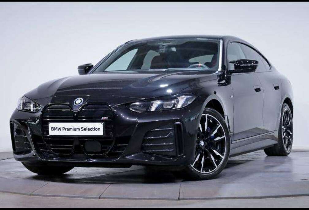 BMW M50 xDrive Gran Coupé Kit M Sport