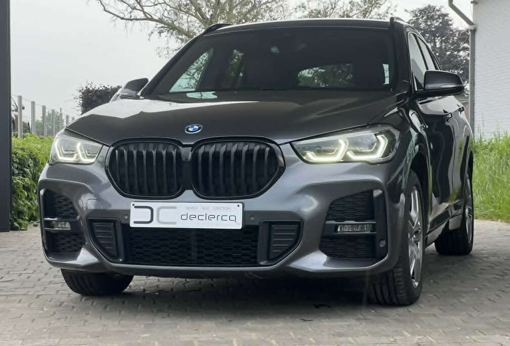 BMW 1.5iA xDrive25e automaat 2022 achteruitrijcamera