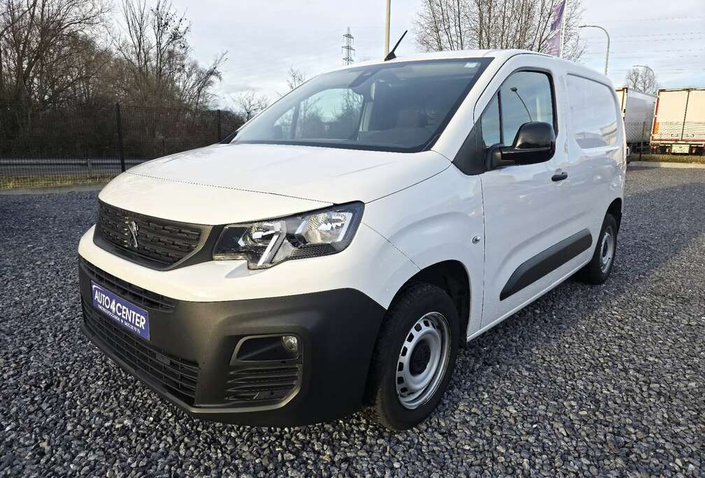 Peugeot 1.5 BlueHDi 3 PLACES // CARPLAY / GARANTIE 1 AN //