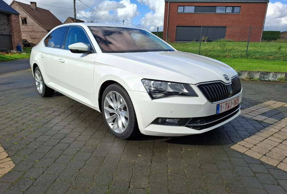 Skoda Superb 1.8 TSI Corporate Edition