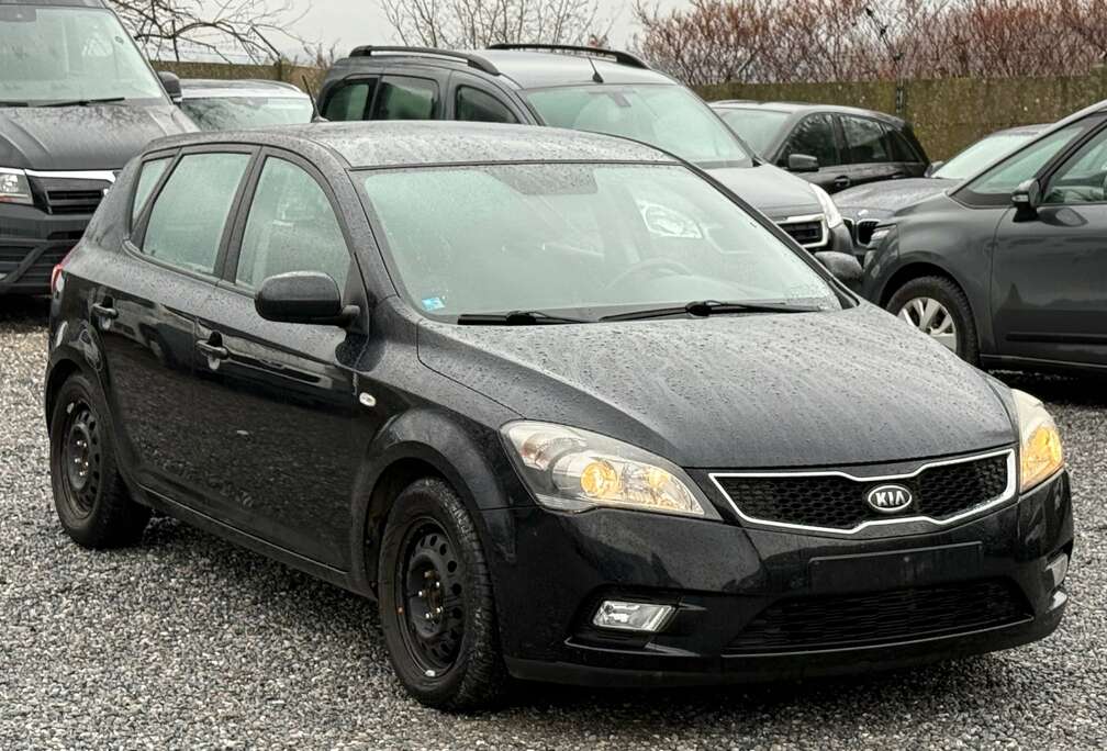 Kia Cee\'d 1.6 CRDi Access