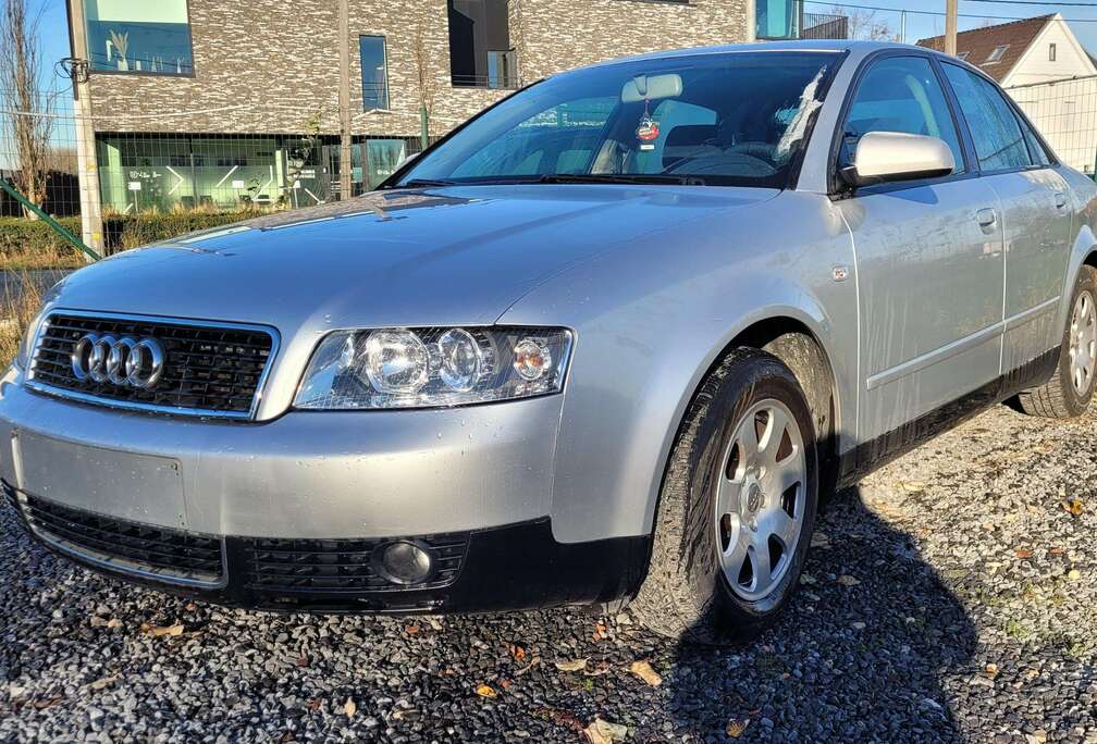 Audi 1.6i AIRCO OHBOEK 172000km 2004  EINDEJAARSPRIJS