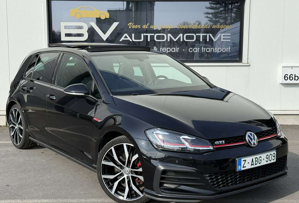 Volkswagen 7.5 - PANO - KEYLESS - CAMERA - ACC - CARPLAY