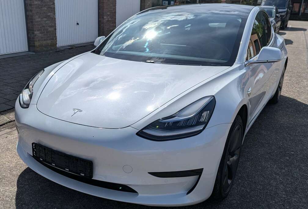Tesla Standard Range Plus