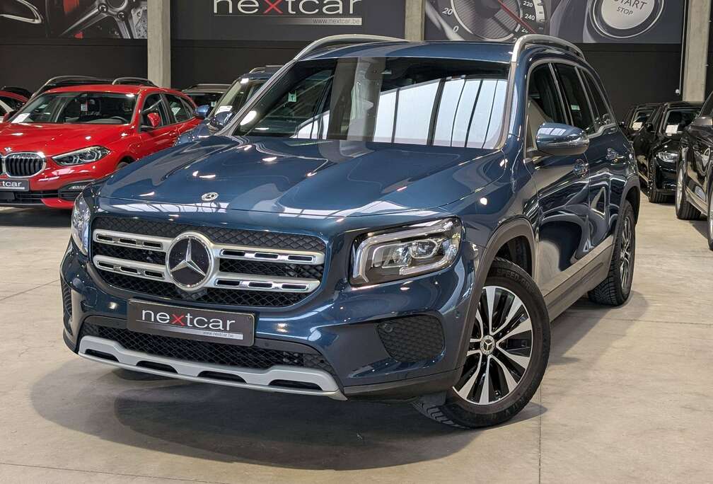 Mercedes-Benz d 8GTRONIC *NAVI-CUIR/TISSU-LED-CRUISE-CAMERA*