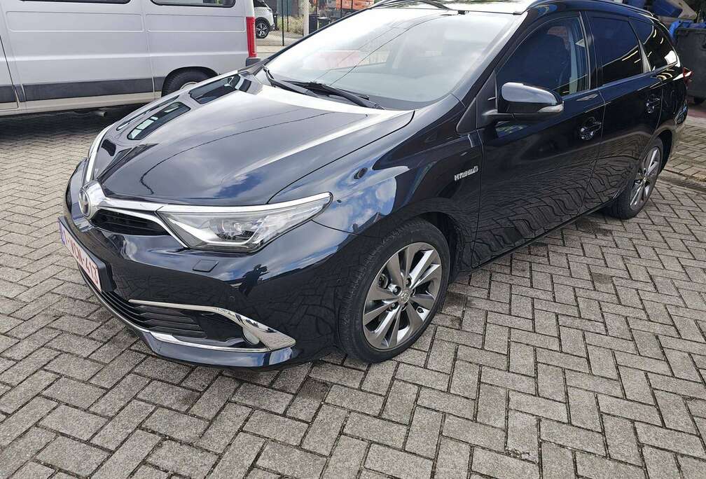 Toyota Auris SW HEV 1.8i HSD Lounge E-CVT (EU6.2)