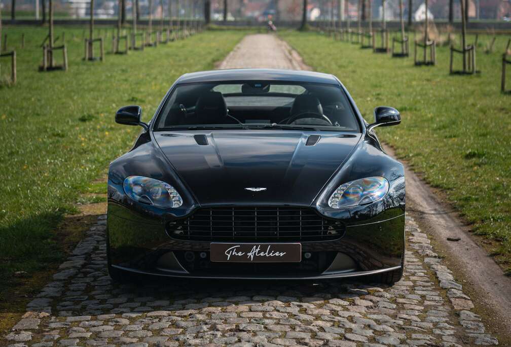 Aston Martin Vantage - 1st Owner - A condition- Sportshift II
