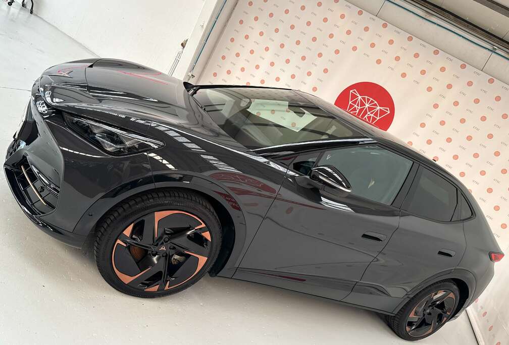 TAVASCAN 340pk 77kWh VZ full option WWW.GTSC.BE