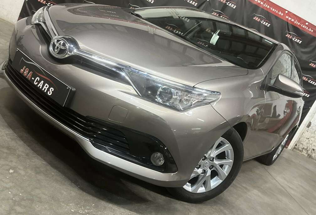 Toyota Auris 1.2 Turbo Dynamic S/S/Navi/110000Km/Climaut