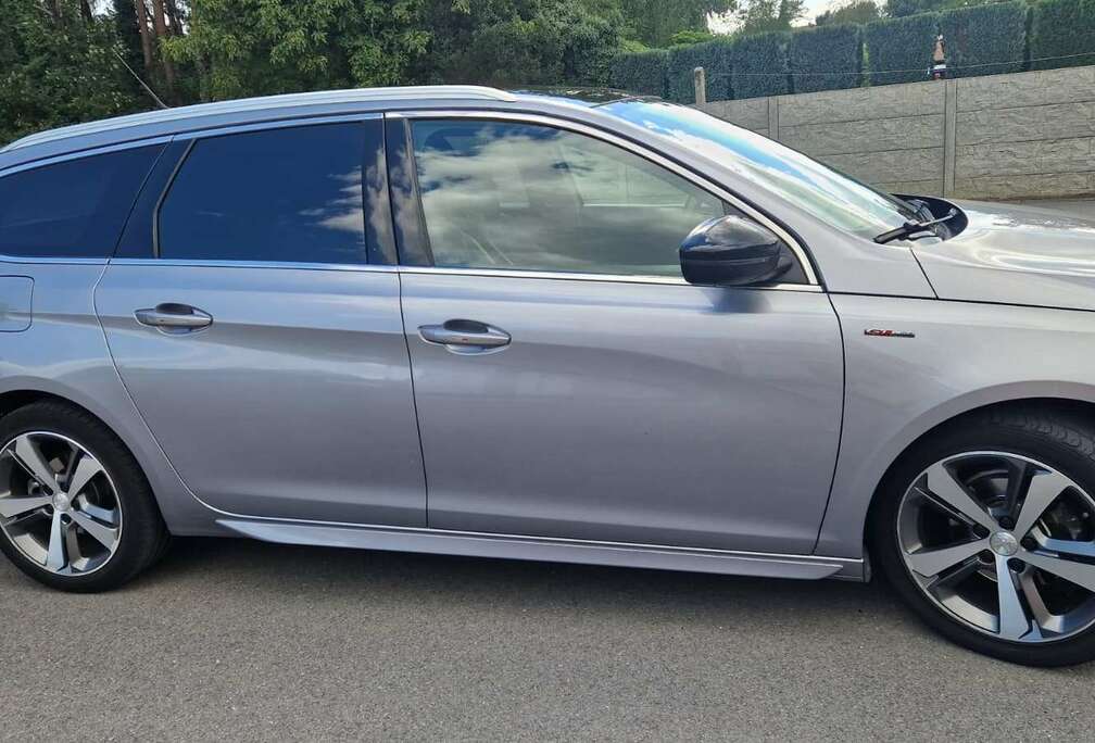 Peugeot 308 SW BlueHDi 130 EAT8 Stop