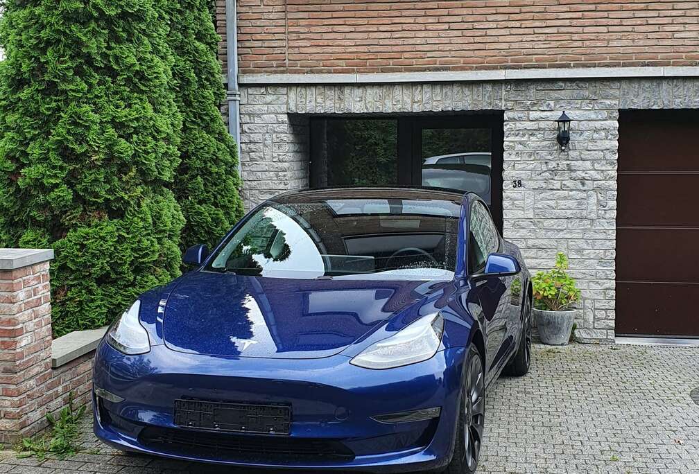 Tesla Model 3 78 kWh AWD Performance (513hp)