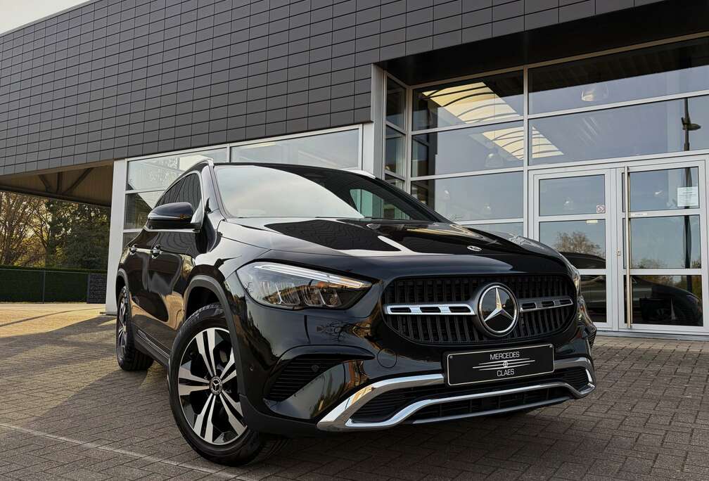 Mercedes-Benz GLA 180 Business Line