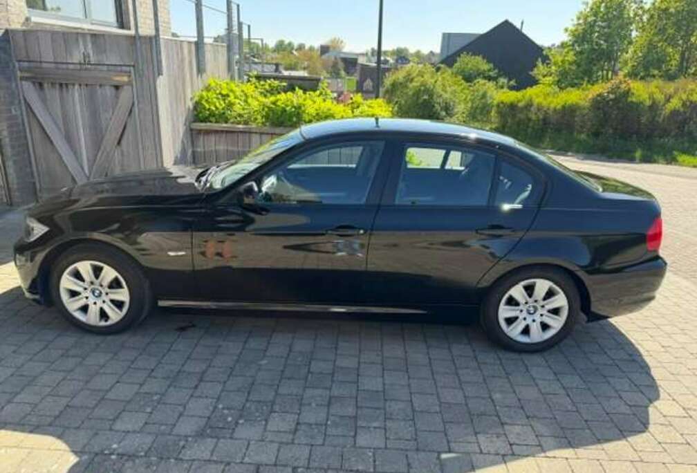 BMW 318iA