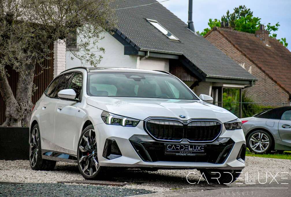 BMW M-SP-PRO  PANO / TREKHAAK / H&K / CAMERA / LED GRILL