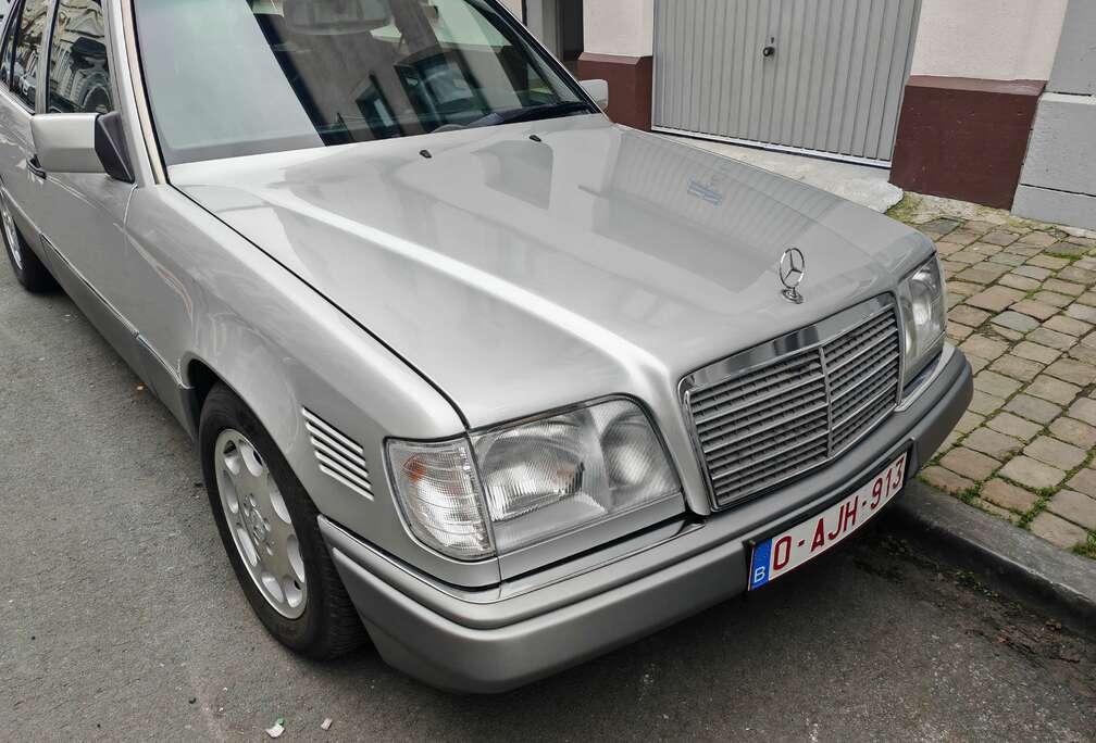 Mercedes-Benz (124 )300 TURBO DIESEL