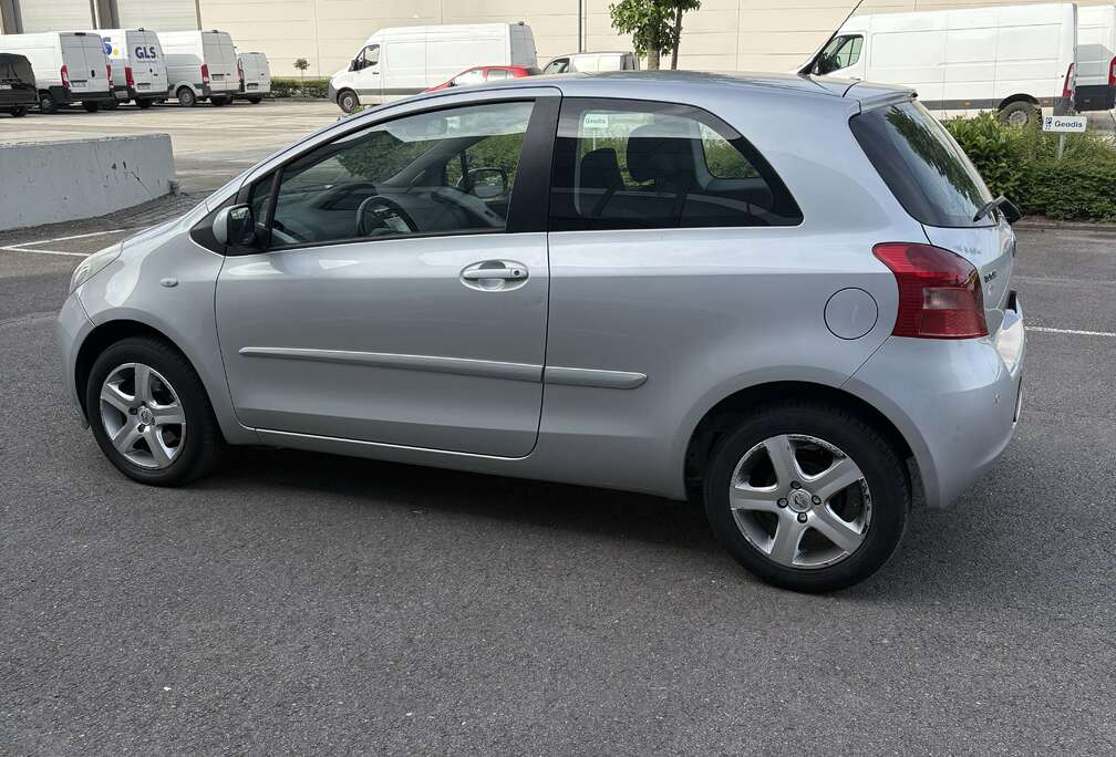 Toyota 1.0i VVT-i Luna