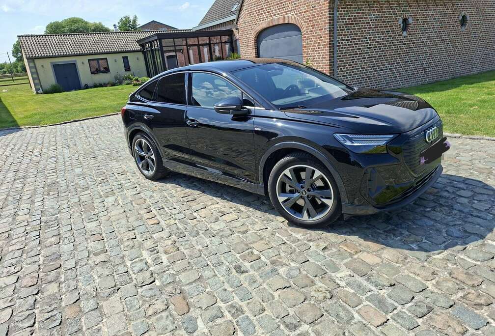 Audi 82 kWh 40 S line