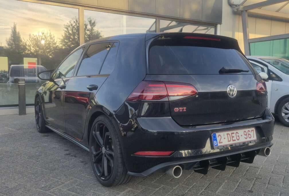 Volkswagen 7.5 Performance AUTOMATIC 7 DSG