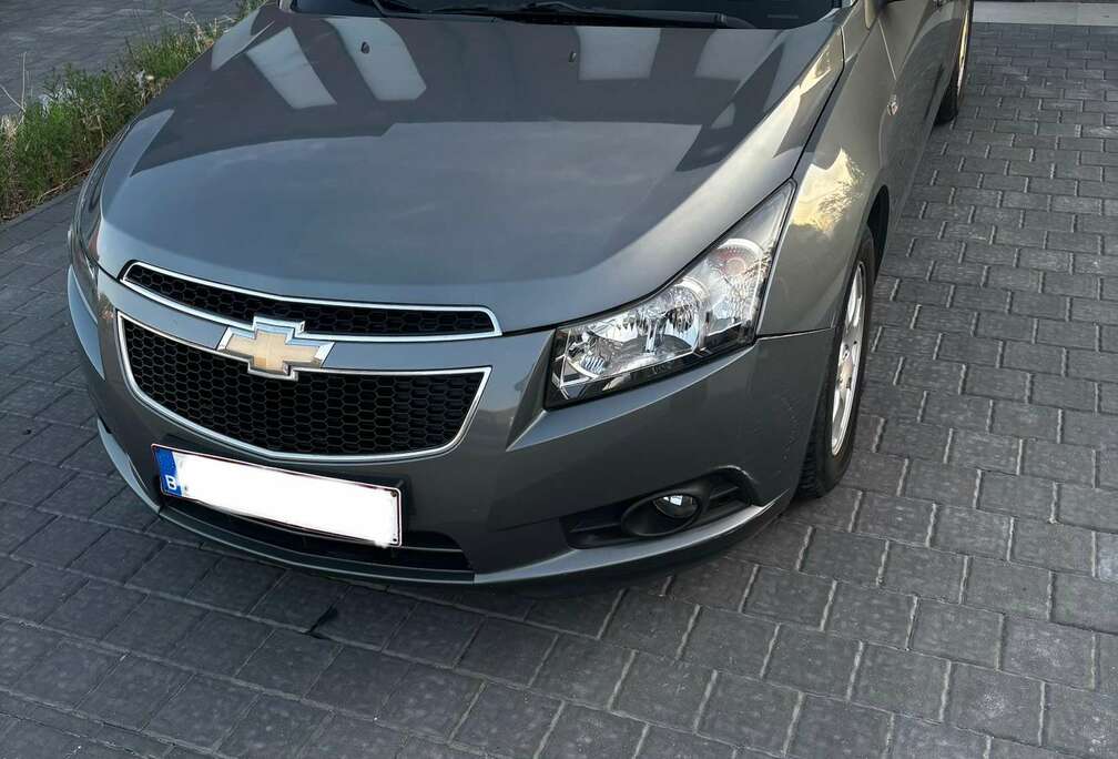 Chevrolet Cruze hatchback 2.0 TDCi LTZ