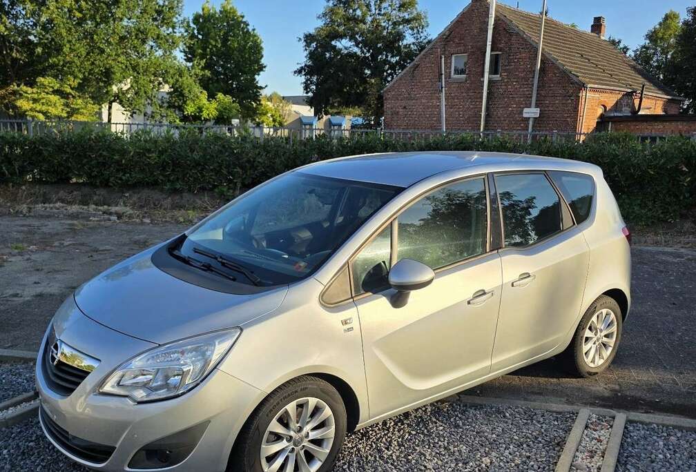 Opel 1.4 Turbo Enjoy 150 Years