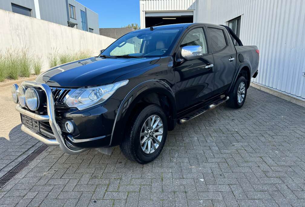 Mitsubishi 2.4 DI-D 4WD Instyle