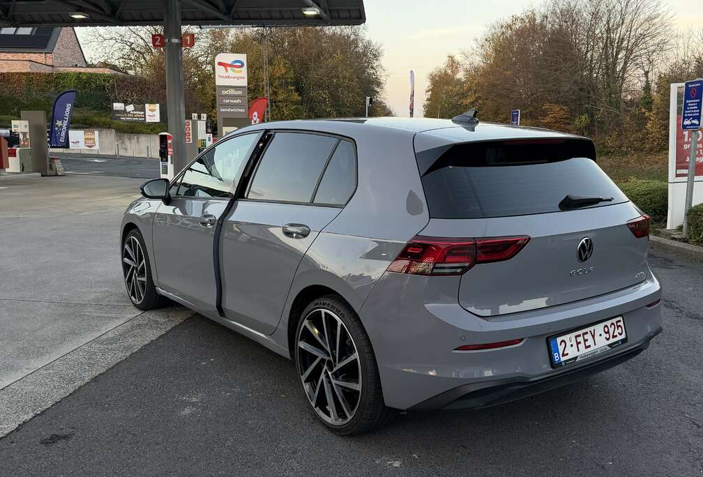 Volkswagen 1.0 eTSI Life Business Premiun OPF DSG