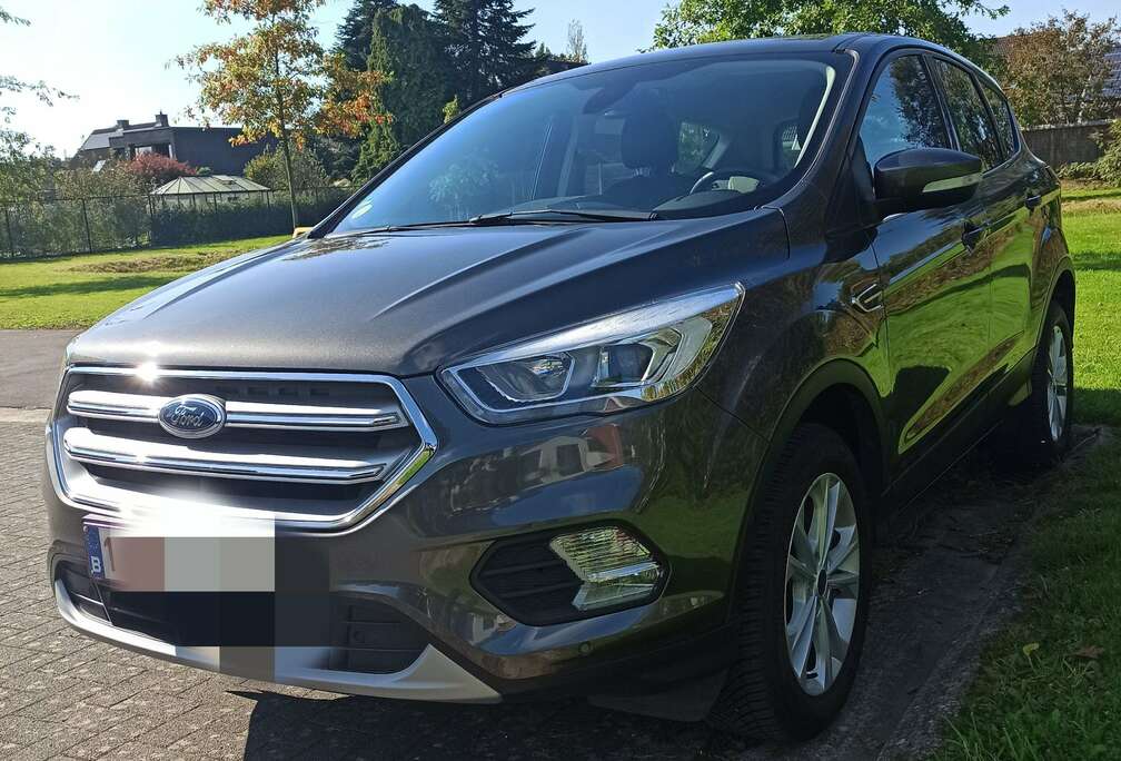 Ford Kuga 1.5 TDCi 2x4 Titanium