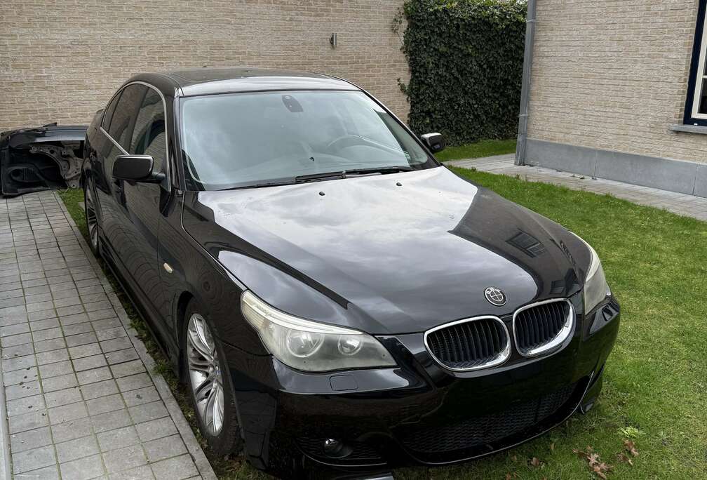 BMW BMW 520i E60
